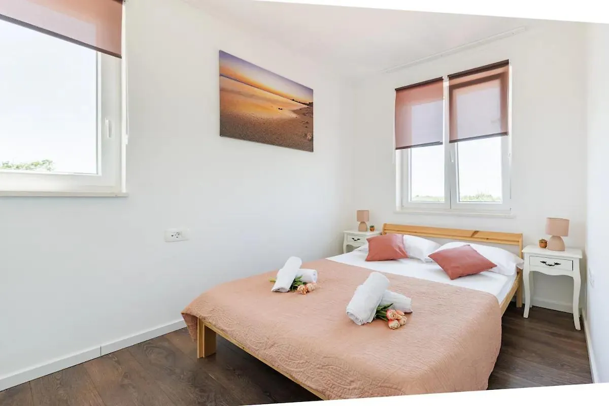 Casa Di Marko-New Modern Rustic House With Pool And Spacious Garden! Privlaka